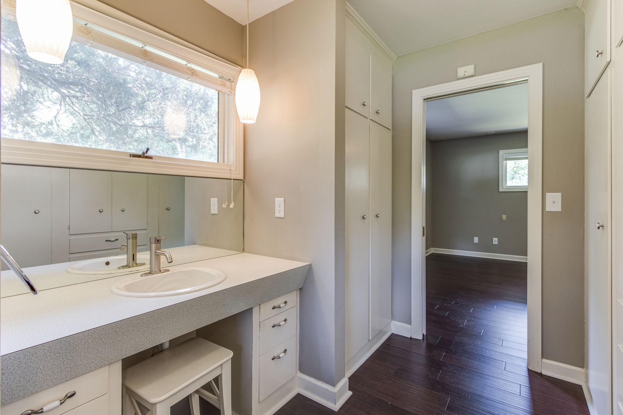 802 North Rutherford Boulevard Murfreesboro, TN 37130 - Photo 14 of 24 Gallery Image 14