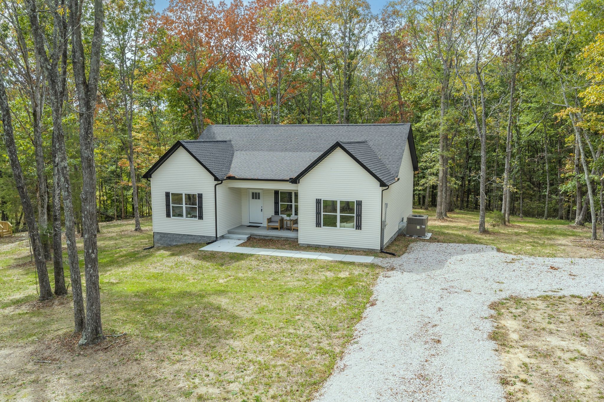 762 Billy Wynn Road Dickson, TN 37055 - Photo 2 of 38 a front view of a house with yard