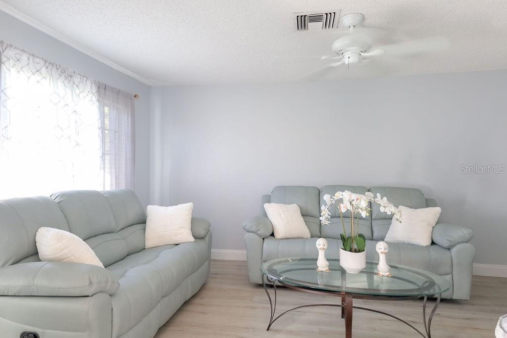 4734 Ridge Point Drive Tampa, FL 33624 - Photo 7 of 52 Gallery Image 7