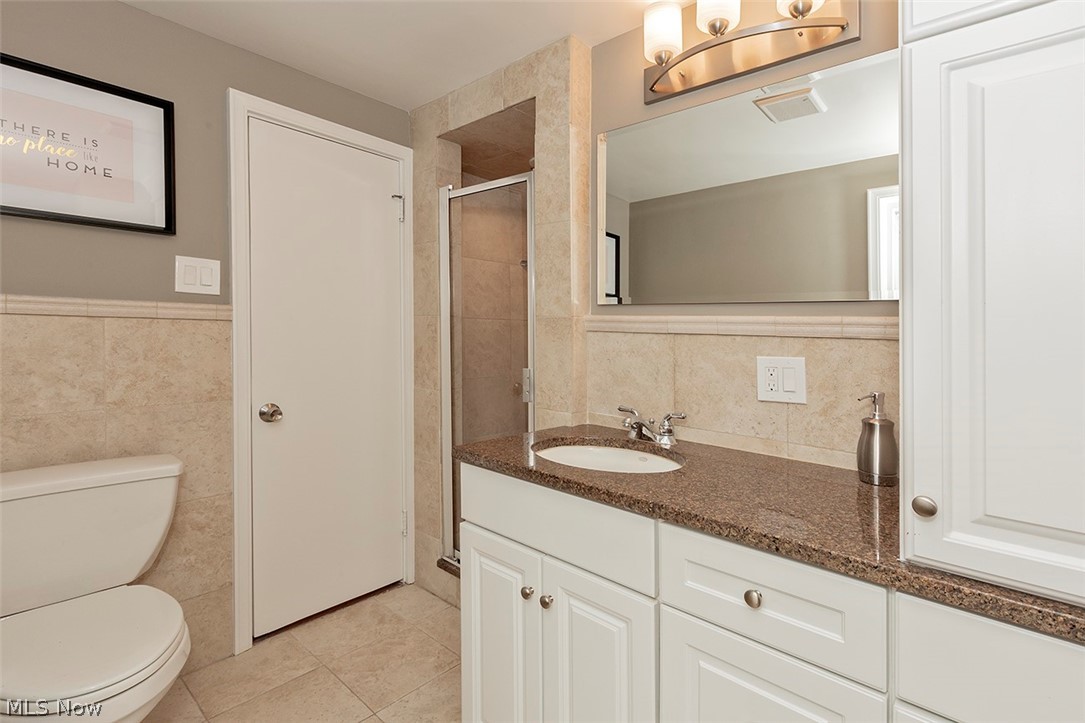 22112 East Byron Road Beachwood, OH 44122 - Photo 21 of 27