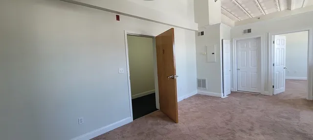 $1,700 | 33 Randolph Street, Unit 9, Abington, MA 02351