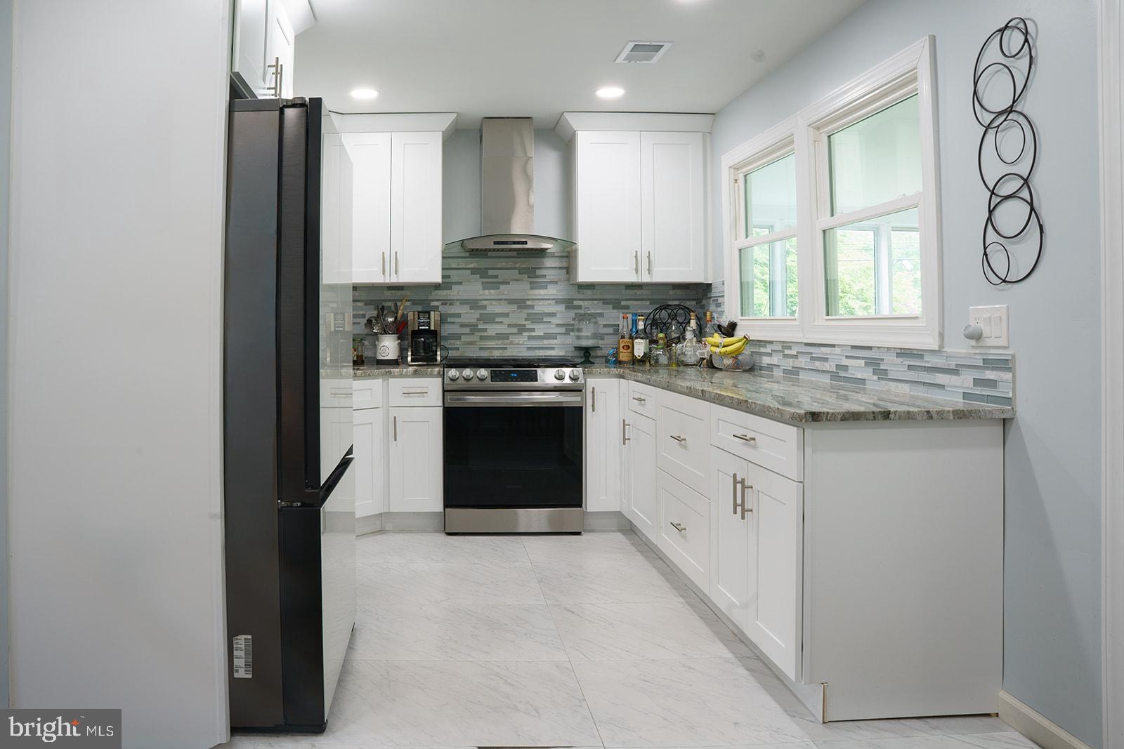 757 Jane Road Jenkintown, PA 19046 - Photo 8 of 34