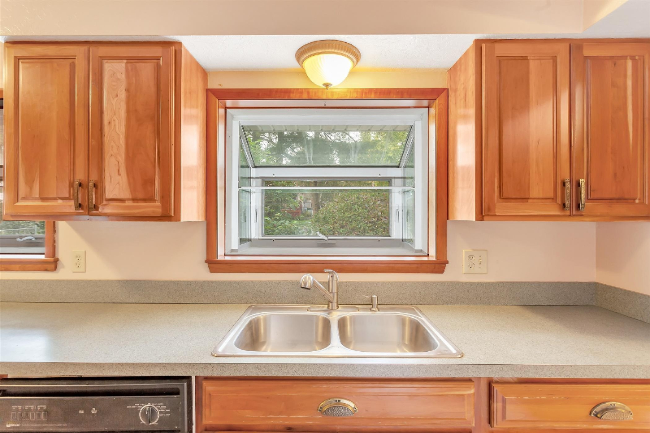 153 Fuller Road Battle Creek, MI 49015 - Photo 15 of 35 15-153 Fuller rd-windowstill-reales