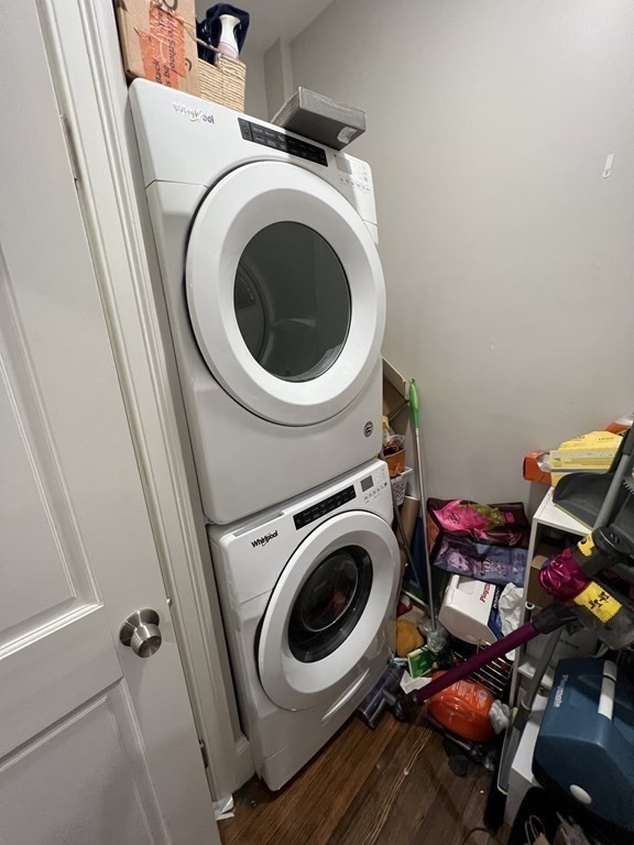 209 East Cottage Street, Unit 1 Boston, MA 02125 - Photo 10 of 10 a utility room with dryer and washer
