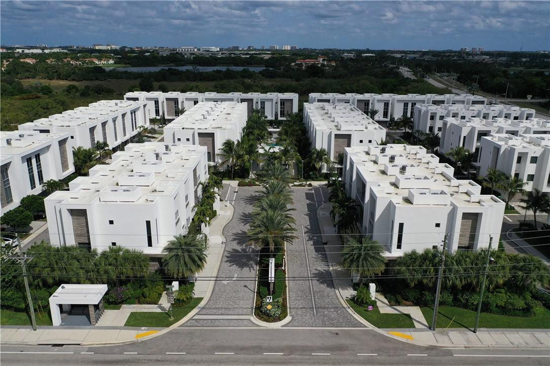 4010 Northwest 17th Avenue Boca Raton, FL 33431 - Photo 15 of 21 Photo 15