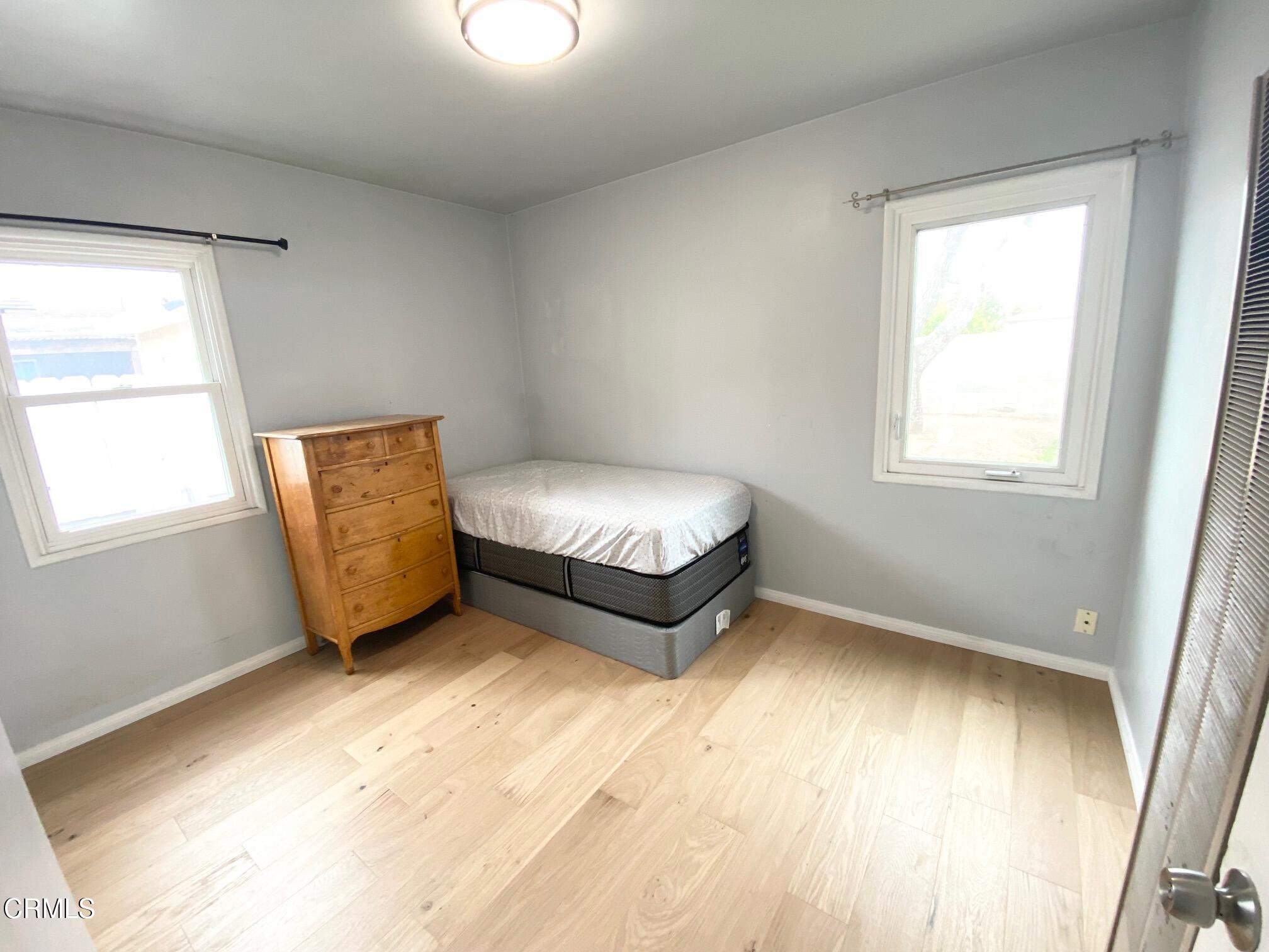 233 Smith Street Oxnard, CA 93033 - Photo 28 of 40 IMG_6882