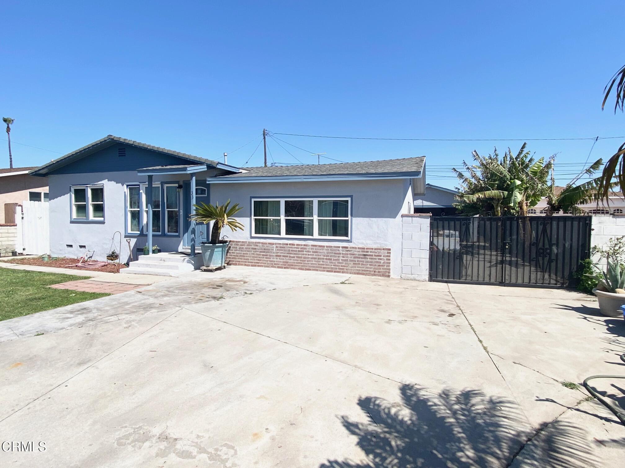 233 Smith Street Oxnard, CA 93033 - Photo 3 of 40 IMG_6917