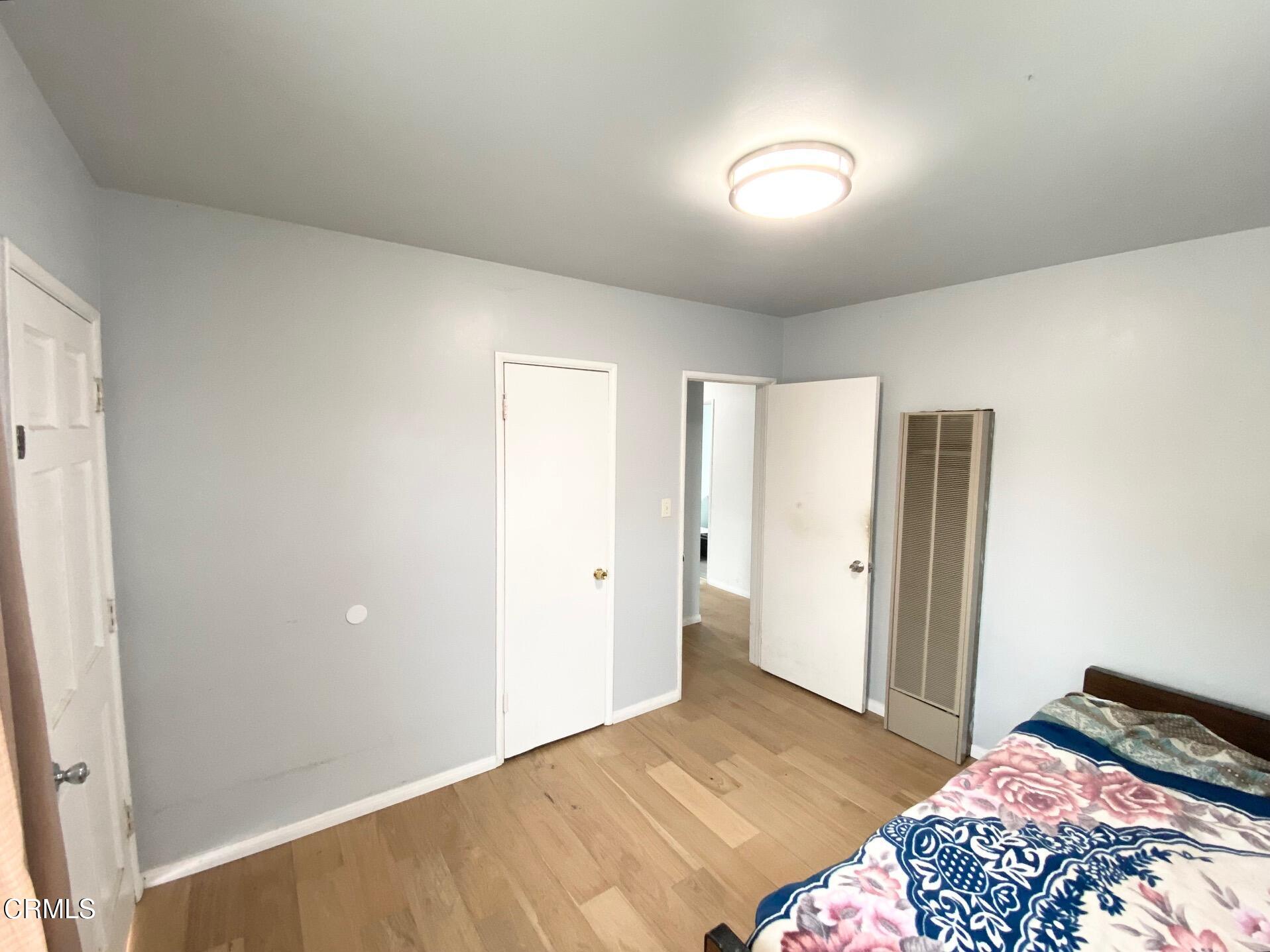 233 Smith Street Oxnard, CA 93033 - Photo 31 of 40 IMG_6885