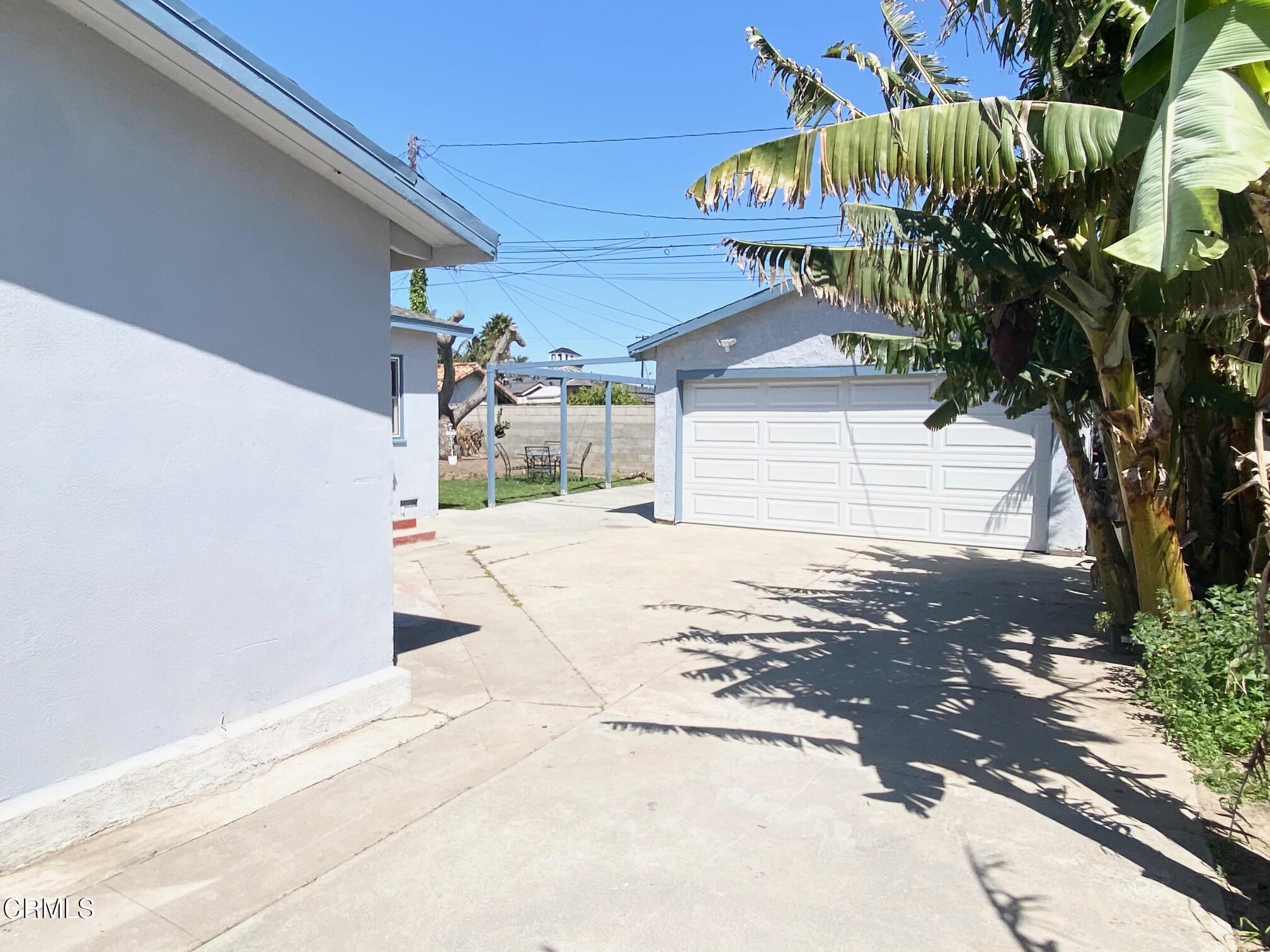 233 Smith Street Oxnard, CA 93033 - Photo 34 of 40 IMG_6924