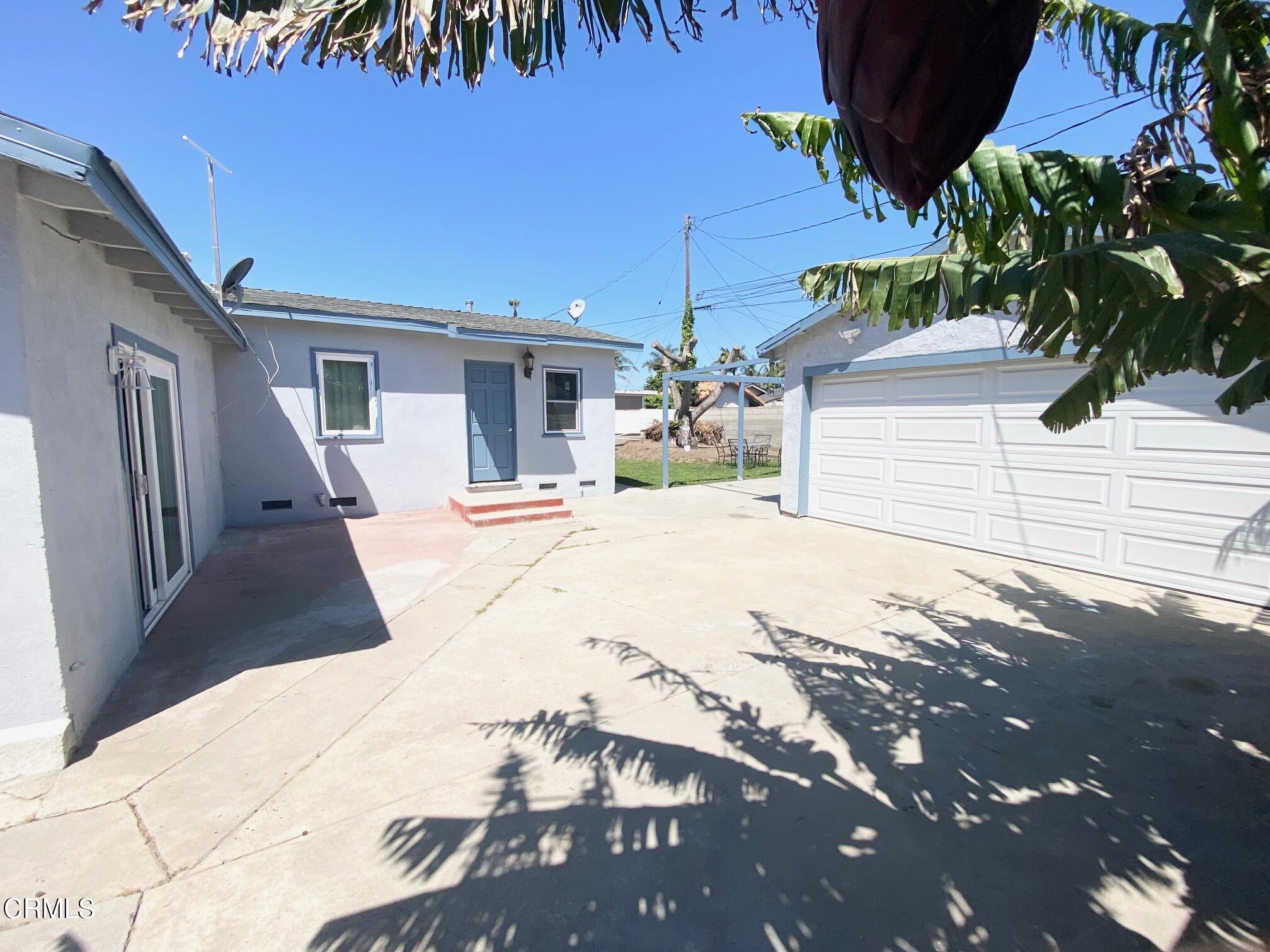 233 Smith Street Oxnard, CA 93033 - Photo 35 of 40 IMG_6925