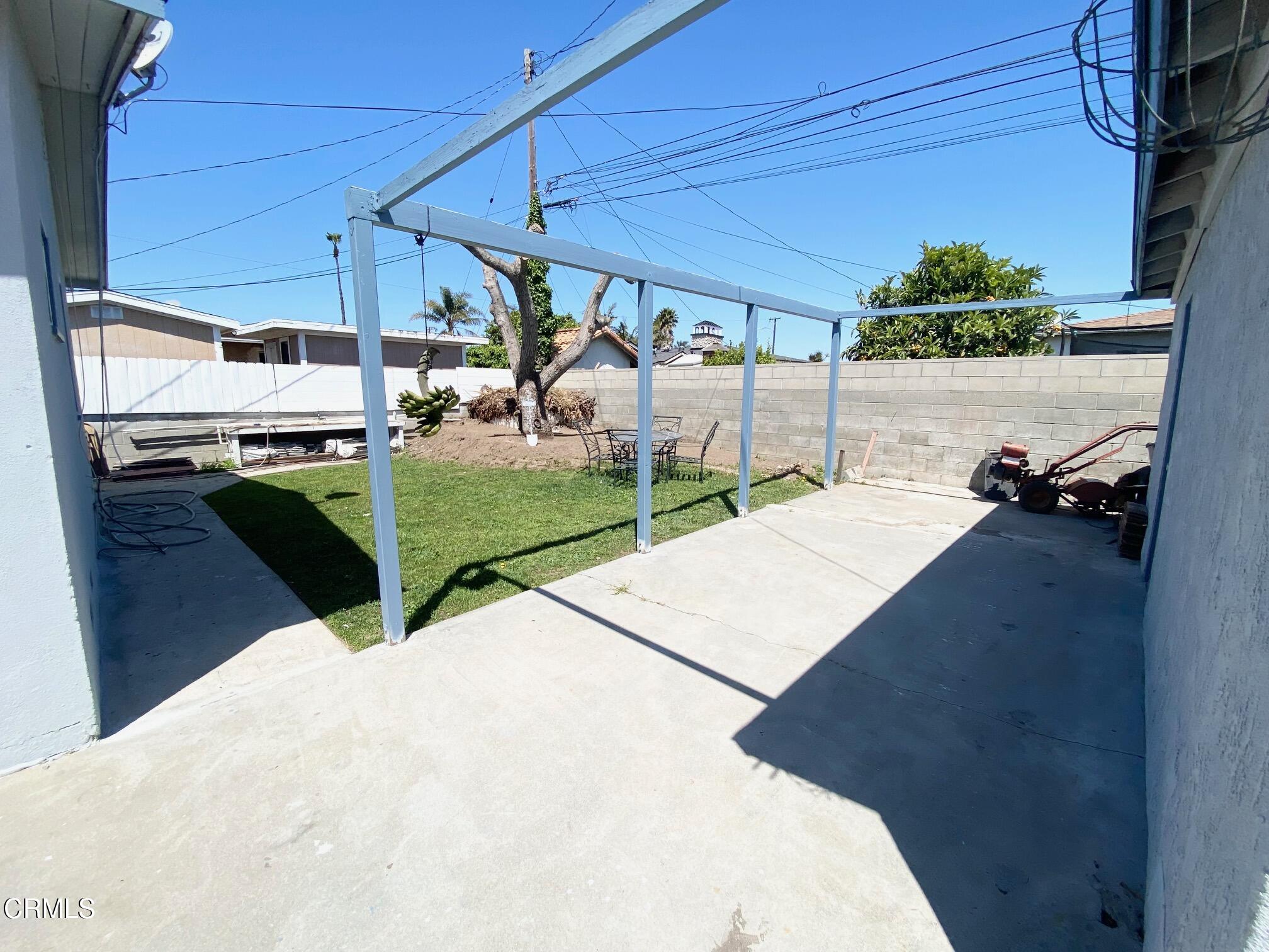 233 Smith Street Oxnard, CA 93033 - Photo 37 of 40 IMG_6928