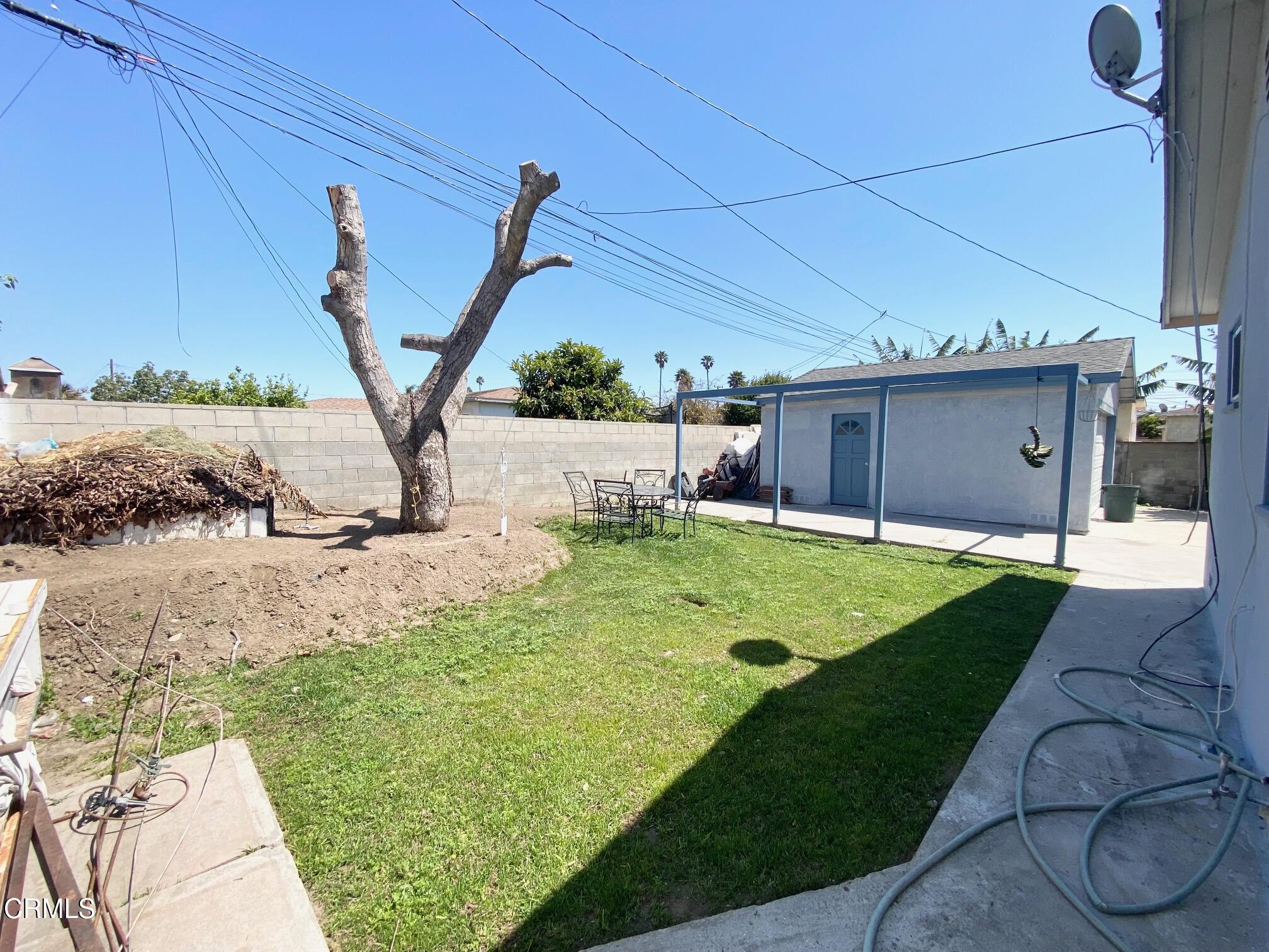 233 Smith Street Oxnard, CA 93033 - Photo 40 of 40 IMG_6933