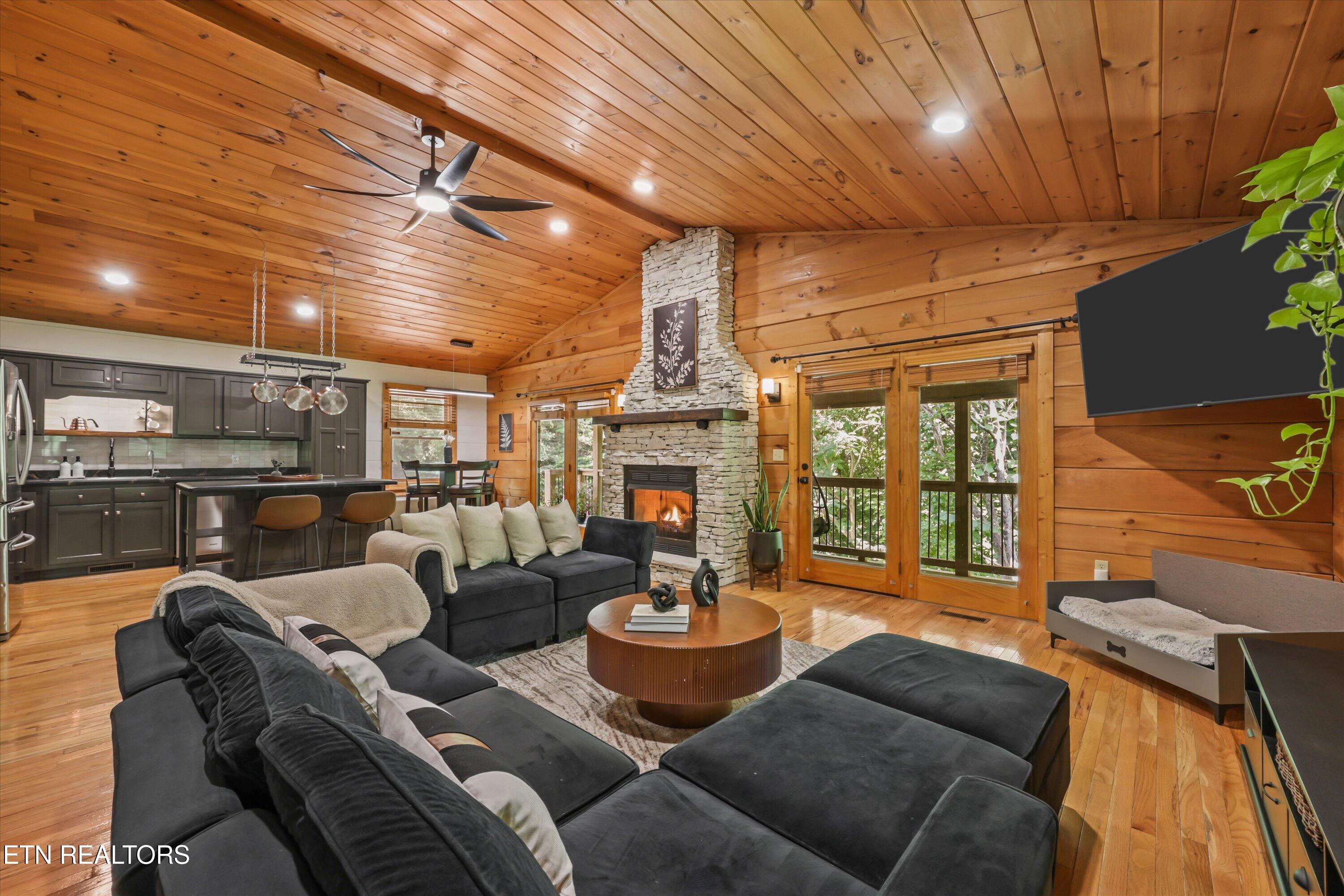288 Panther Creek Road Sevierville, TN 37876 - Photo 6 of 45 06-288 Panther Creek Rd 44