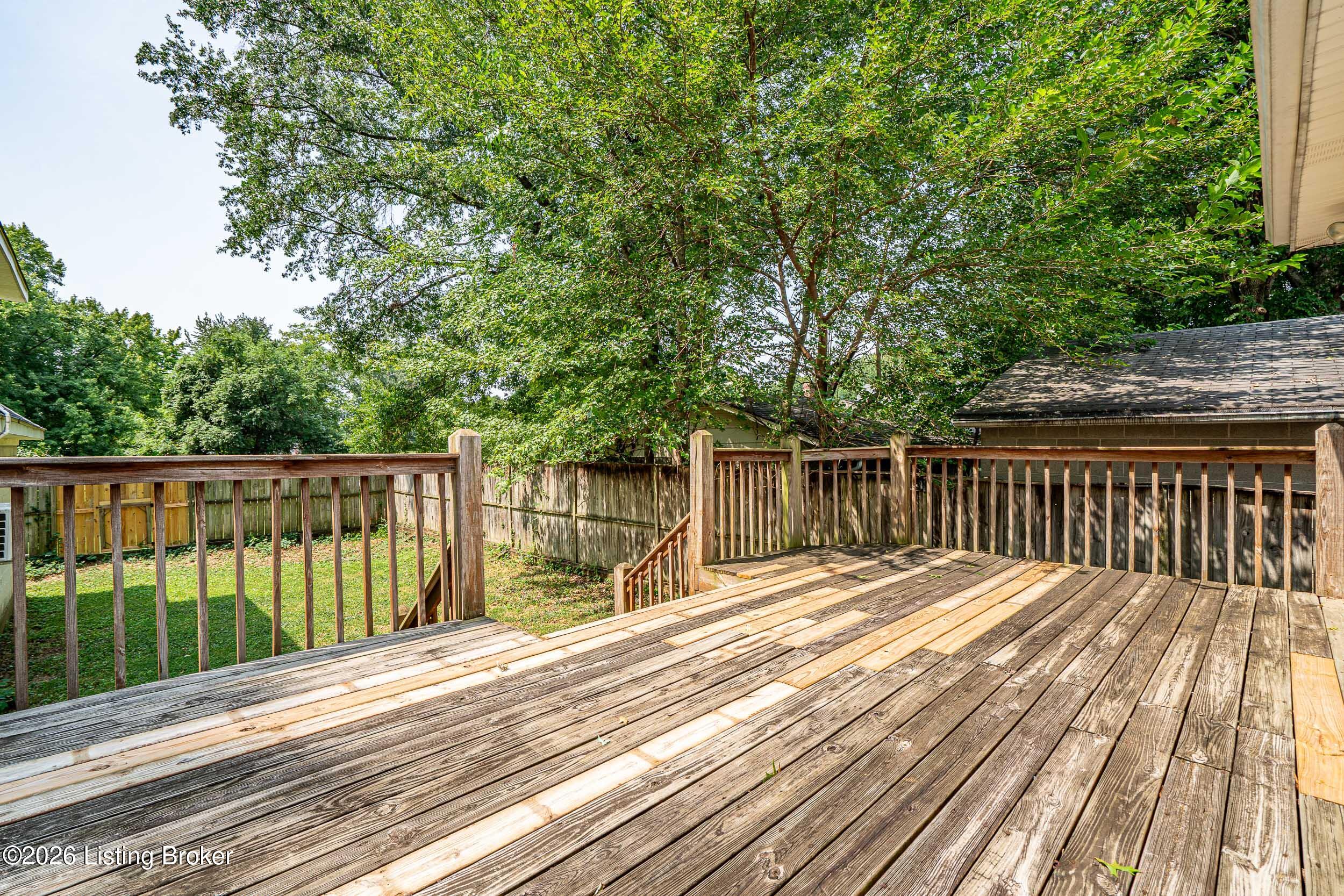 608 Country Club Road Louisville, KY 40206 - Photo 35 of 51 608 Country Club Rd (Reshoot)-15