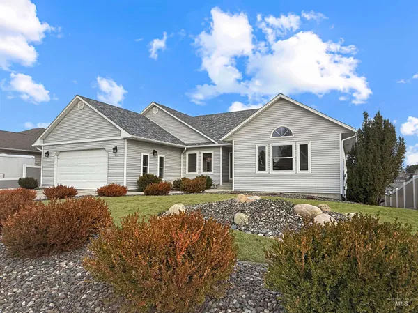 $709,000 | 420 Summit Street, Moscow, ID 83843