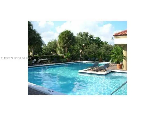 $2,200 | 2550 Southwest 18th Terrace, Unit 2304, Fort Lauderdale, FL 33315