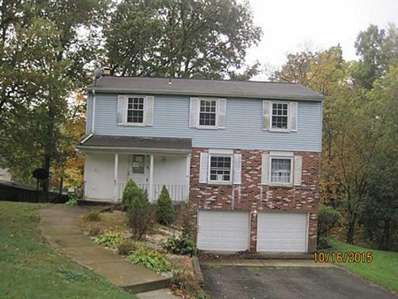 123 Crosslands Road Butler, PA 16002 - Photo 1 of 11 Exterior Front.
