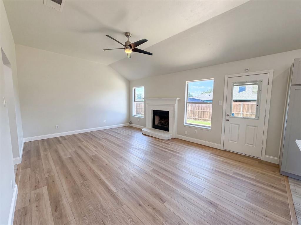 309 Marshall Creek Road Roanoke, TX 76262 - Photo 7 of 27