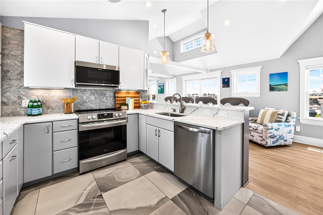 1185 Succotash Road Narragansett, RI 02879 - Photo 17 of 50