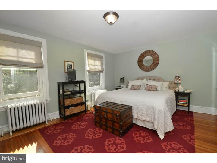 7217 Cresheim Road Philadelphia, PA 19119 - Photo 14 of 20 Bedroom - Main