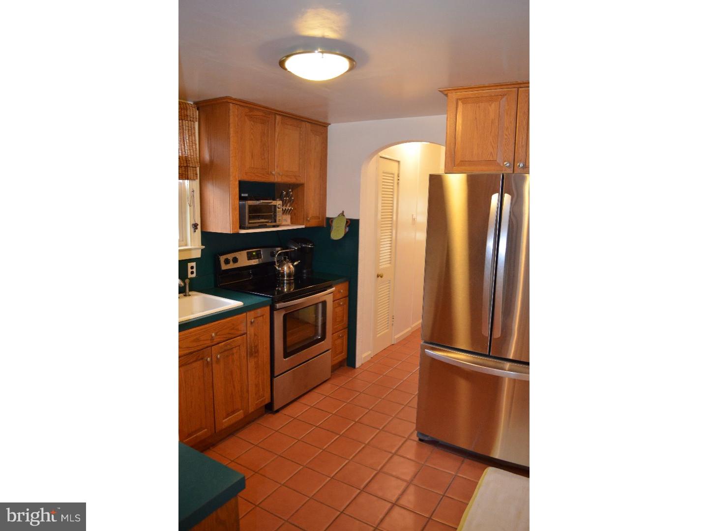 1473 Burmont Road Drexel Hill, PA 19026 - Photo 8 of 24 Gallery Image 8