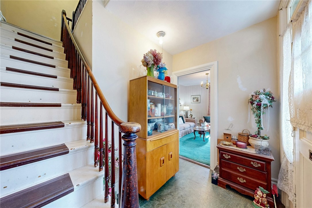 199 Transit Street Providence, RI 02906 - Photo 4 of 47 Gallery Image 4