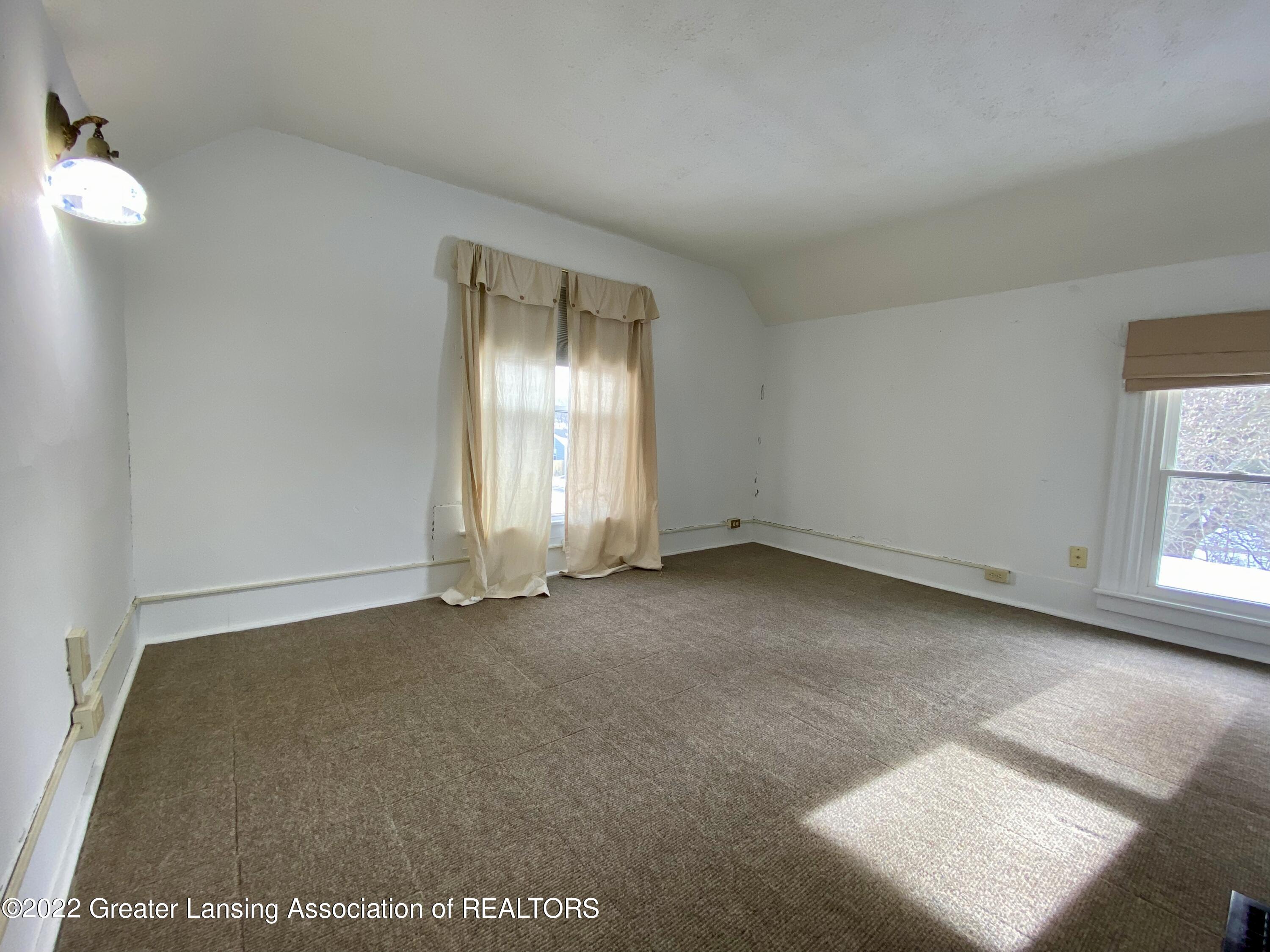 2510 Pleasant Grove Road Lansing, MI 48910 - Photo 28 of 31 bedroom