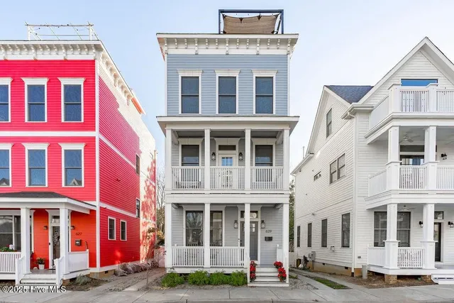 $799,900 | 629 Effie Way, Raleigh, NC 27603