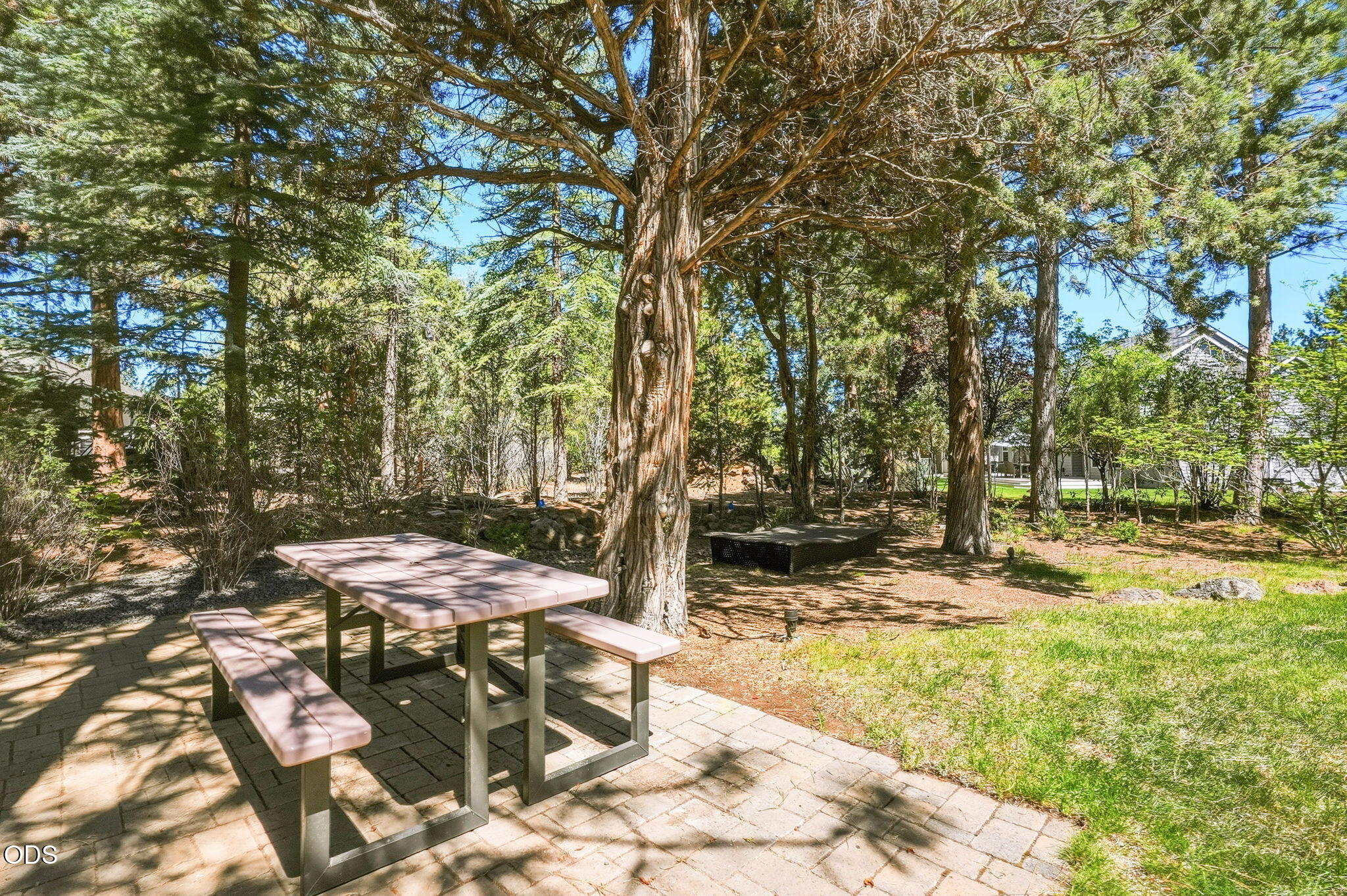3729 Northwest Summerfield Road Bend, OR 97703 - Photo 65 of 72