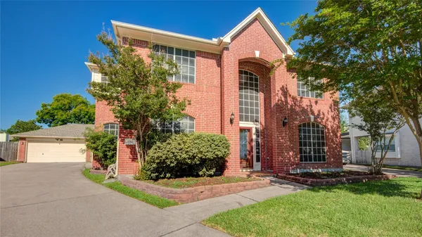 $2,350 | 1742 Country Club Cove Drive, Baytown, TX 77521