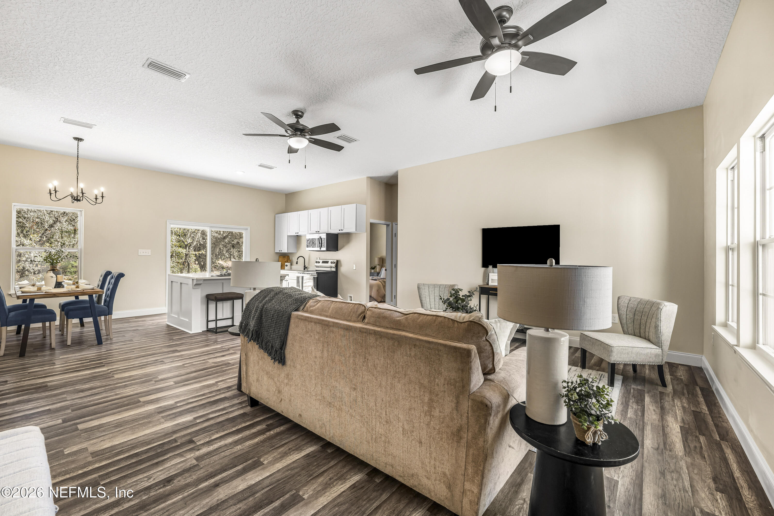 7157 Wesleyan Road Keystone Heights, FL 32656 - Photo 16 of 53 14 Living Room