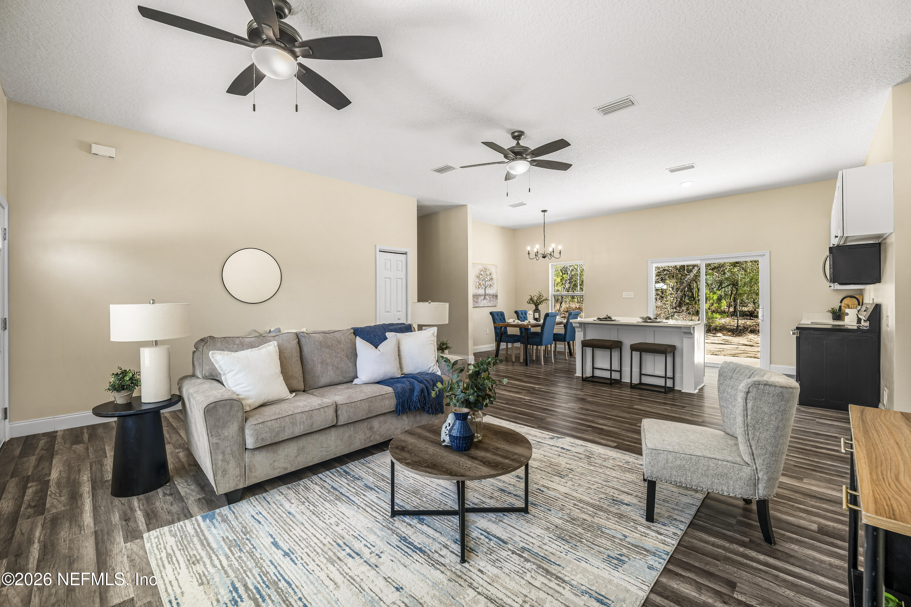 7157 Wesleyan Road Keystone Heights, FL 32656 - Photo 19 of 53 17 Living Room