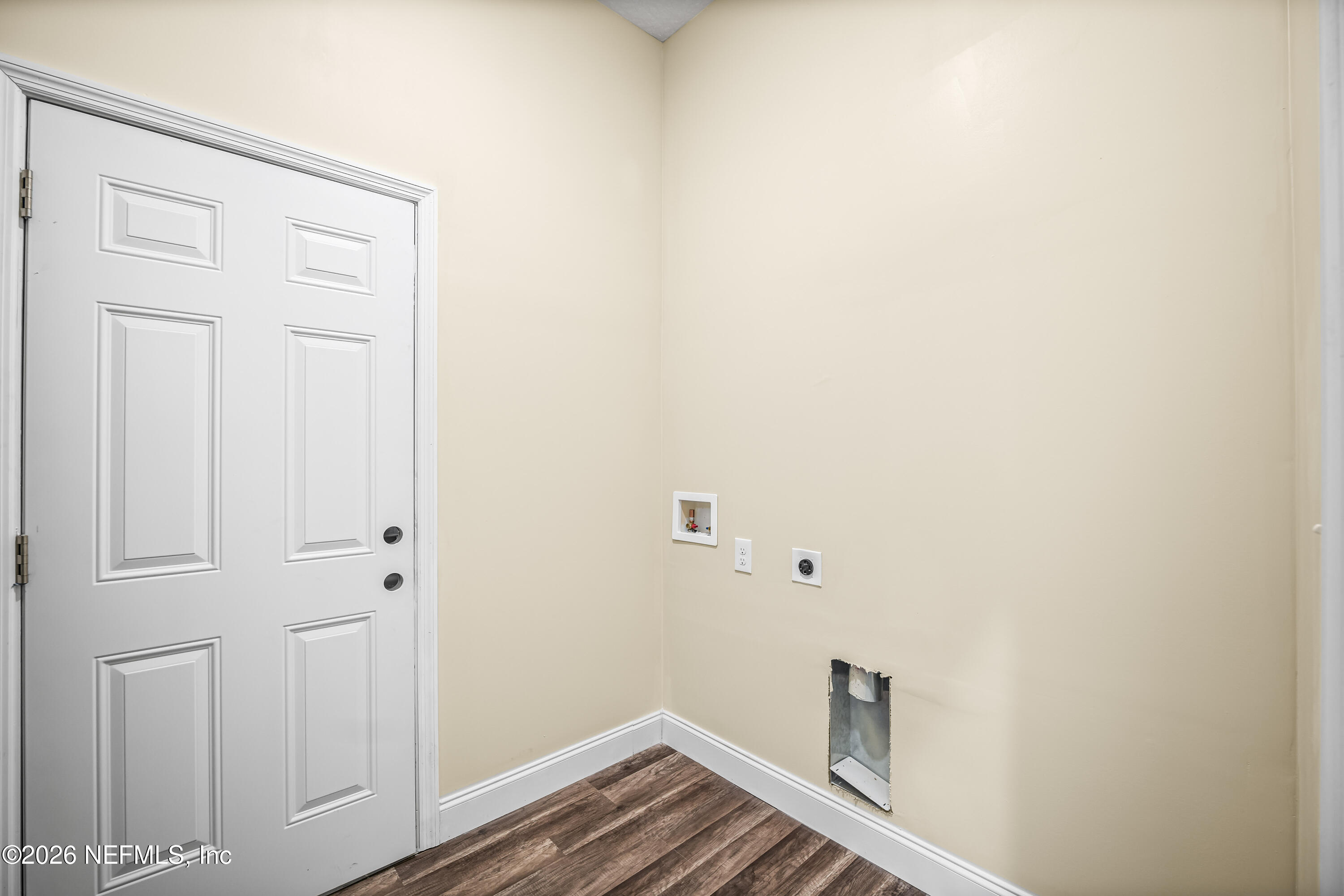 7157 Wesleyan Road Keystone Heights, FL 32656 - Photo 38 of 53 36 Laundry Room