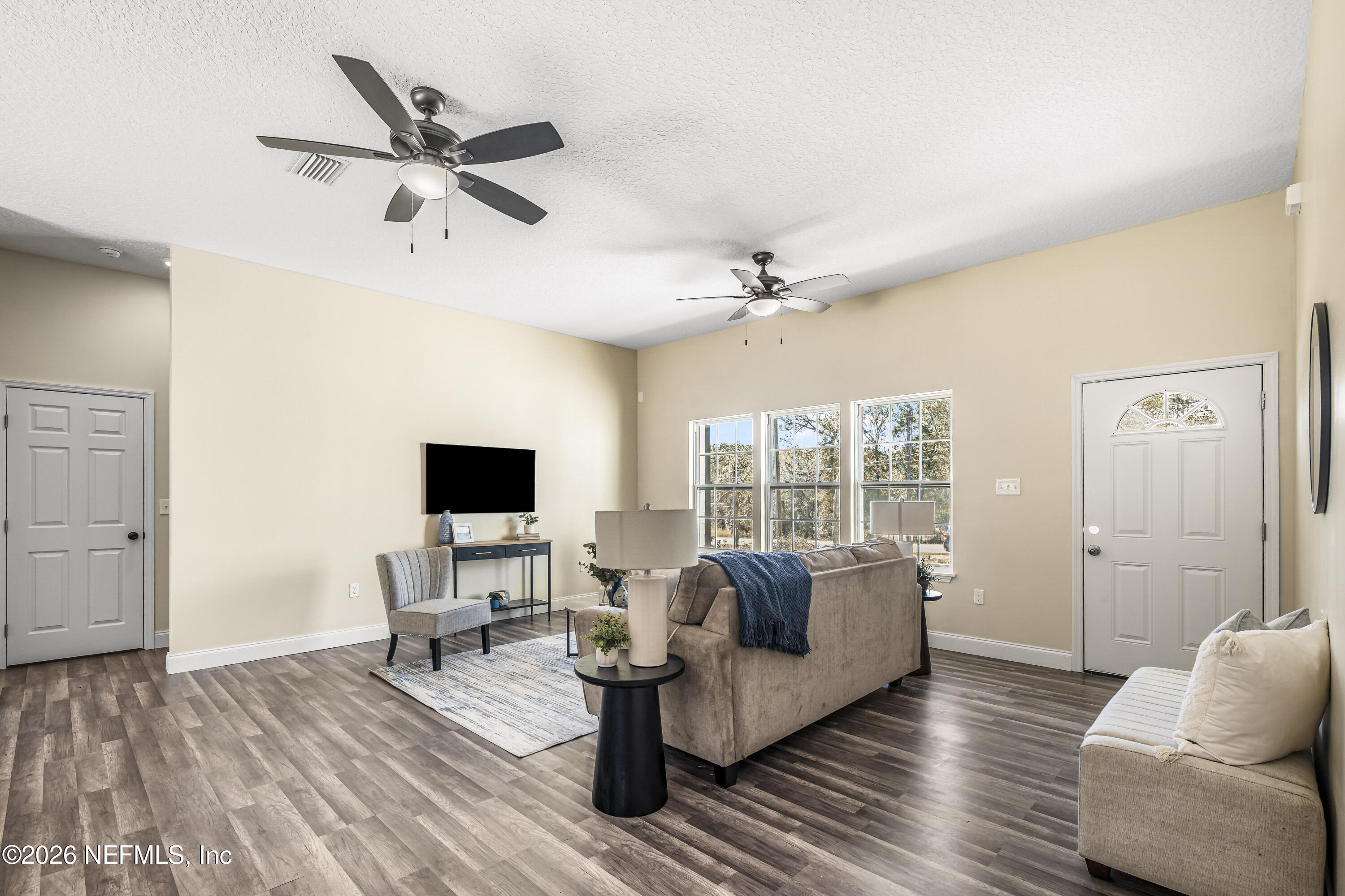 02 Living Room
