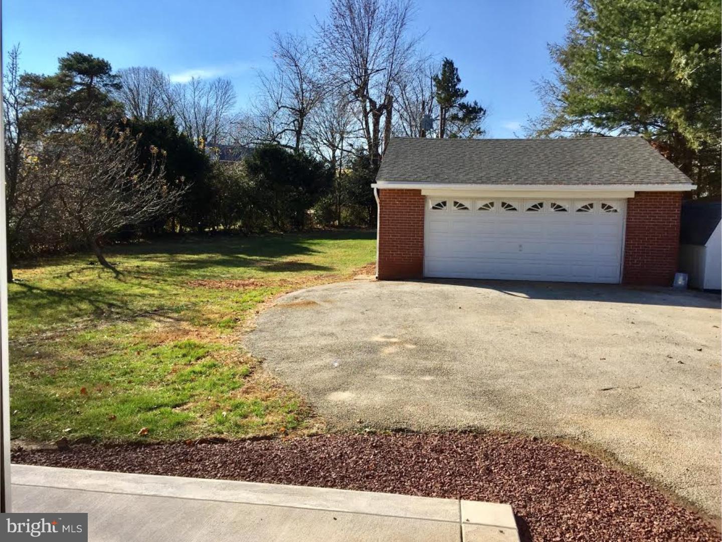 687 Dutton Circle Springfield, PA 19064 - Photo 24 of 25 Back Yard