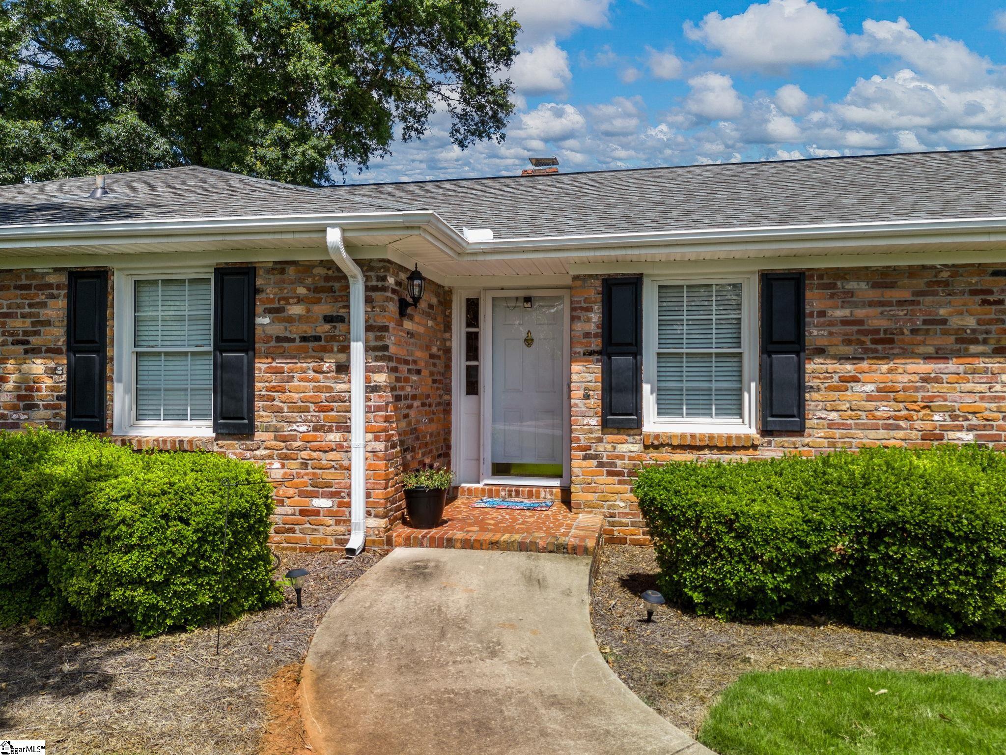 470 Webber Road Spartanburg, SC 29307 - Photo 4 of 36 Gallery Image 4