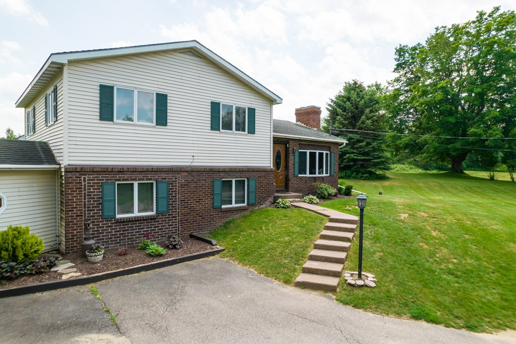 682 County Rte 7 Brushton, NY 12916 - Photo 4 of 36 Gallery Image 4