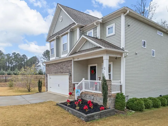 $399,900 | 655 Autumn Breeze Walk, Inman, SC 29349