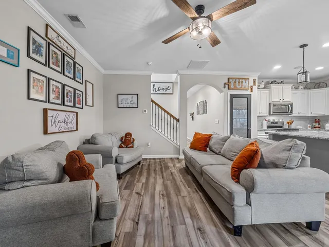 $399,900 | 655 Autumn Breeze Walk, Inman, SC 29349