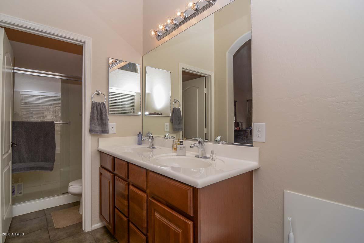 2724 East Alameda Road Phoenix, AZ 85024 - Photo 21 of 33 Master Bath2