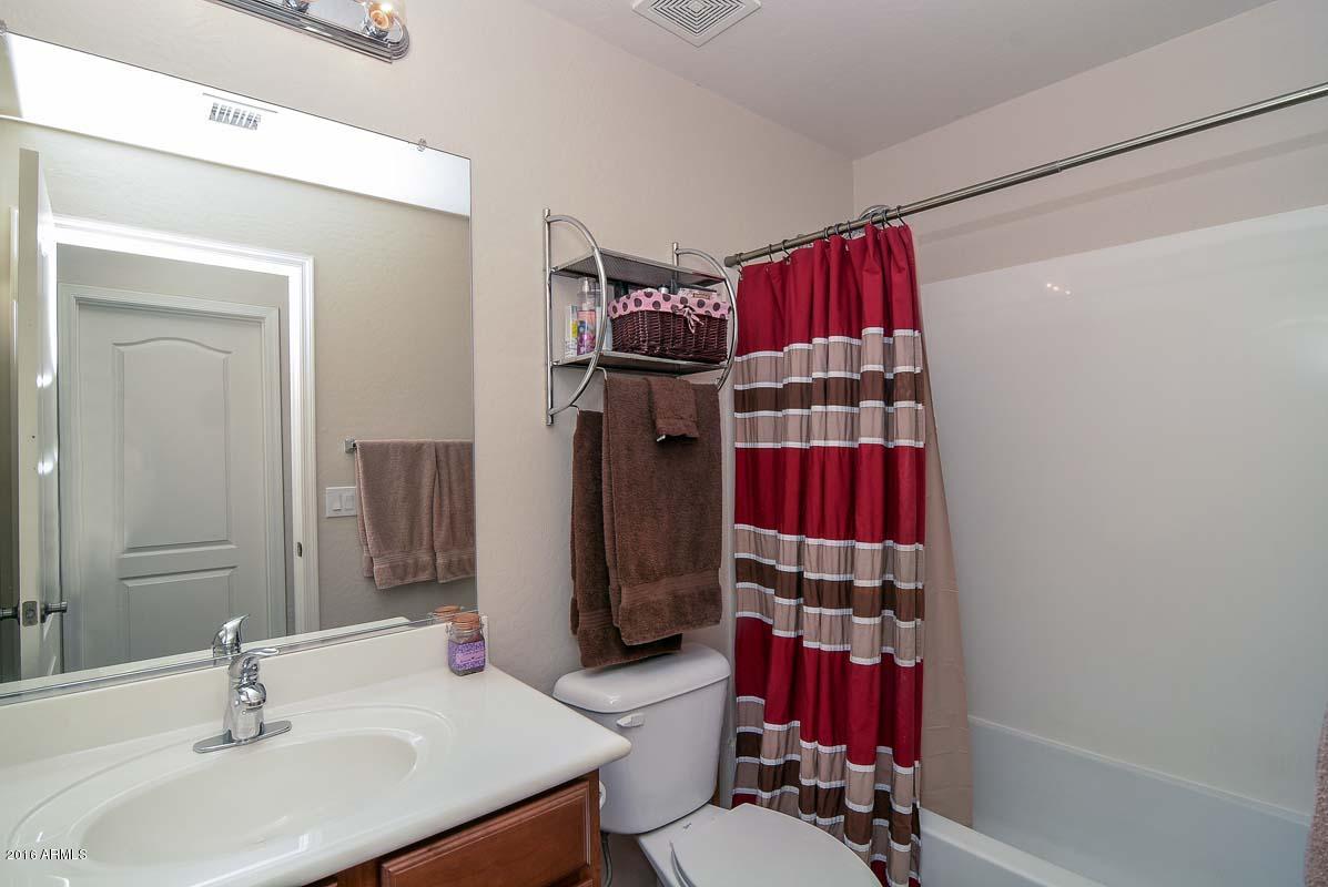 2724 East Alameda Road Phoenix, AZ 85024 - Photo 22 of 33 Hall Bath