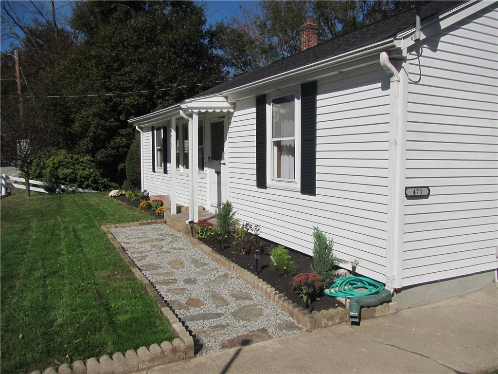 471 Old River Road Lincoln, RI 02838 - Photo 3 of 36 Gallery Image 3