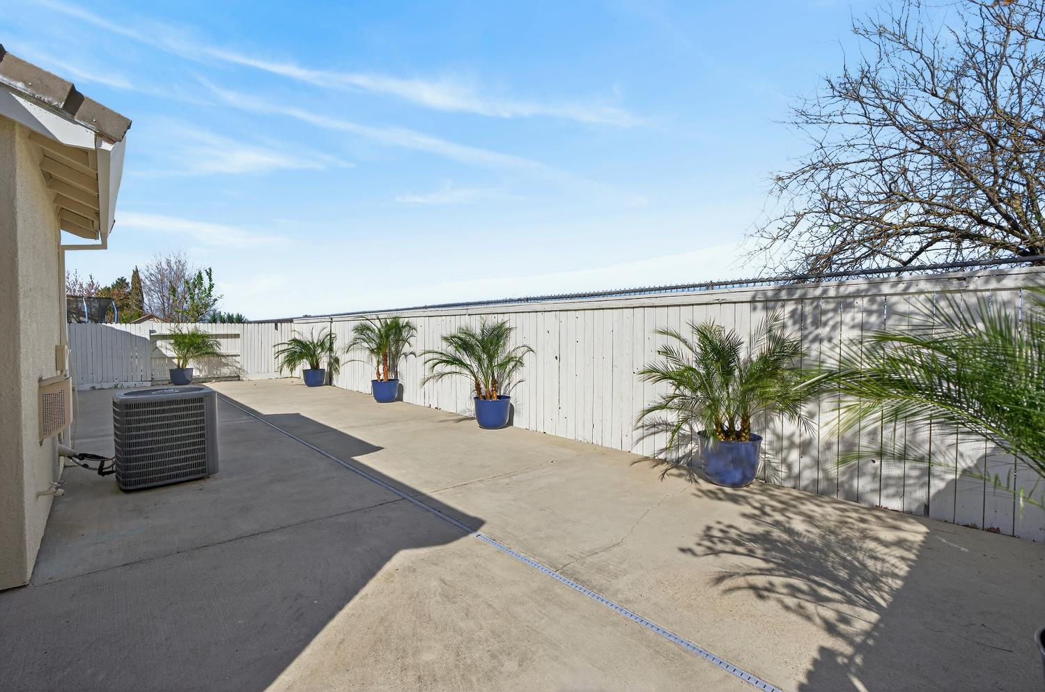 6217 Jefjen Way Elk Grove, CA 95757 - Photo 6 of 58