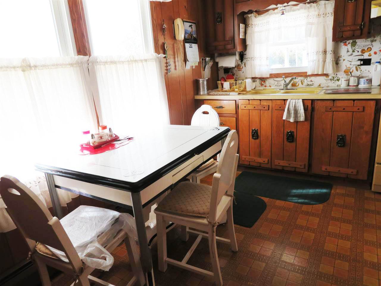 12 Hemlock Road Tilton, NH 03276 - Photo 2 of 21