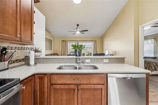 $475,000 | 11029 Streamside Drive, Tampa, FL 33624