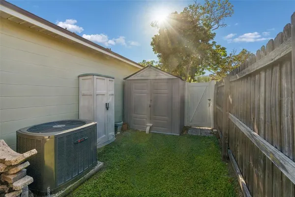 $475,000 | 11029 Streamside Drive, Tampa, FL 33624