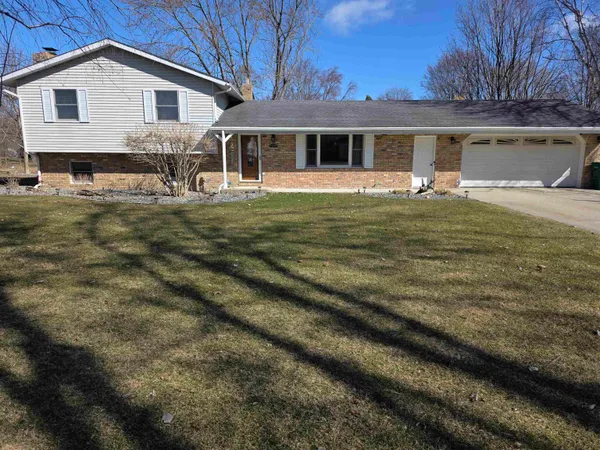 $399,000 | 3315 Harris Lane, Bay City, MI 48706