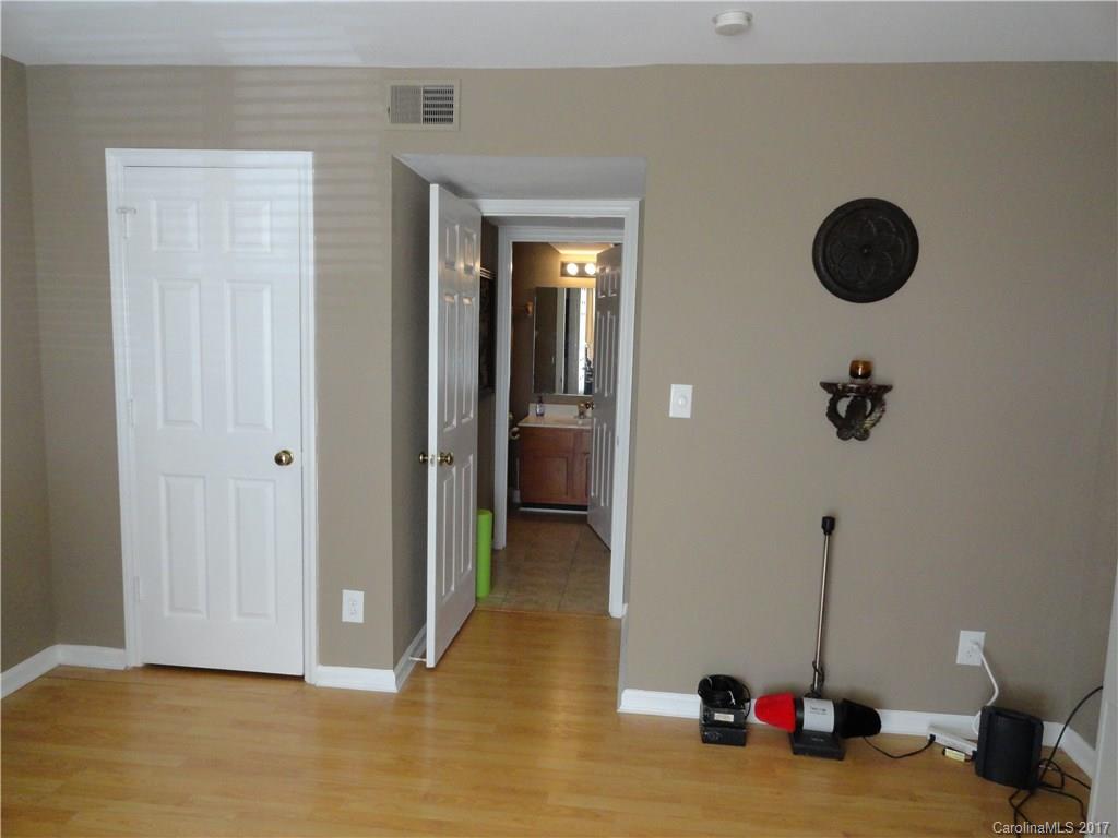 11065 Running Ridge Road, Unit 8477 Charlotte, NC 28226 - Photo 18 of 24 Gallery Image 18