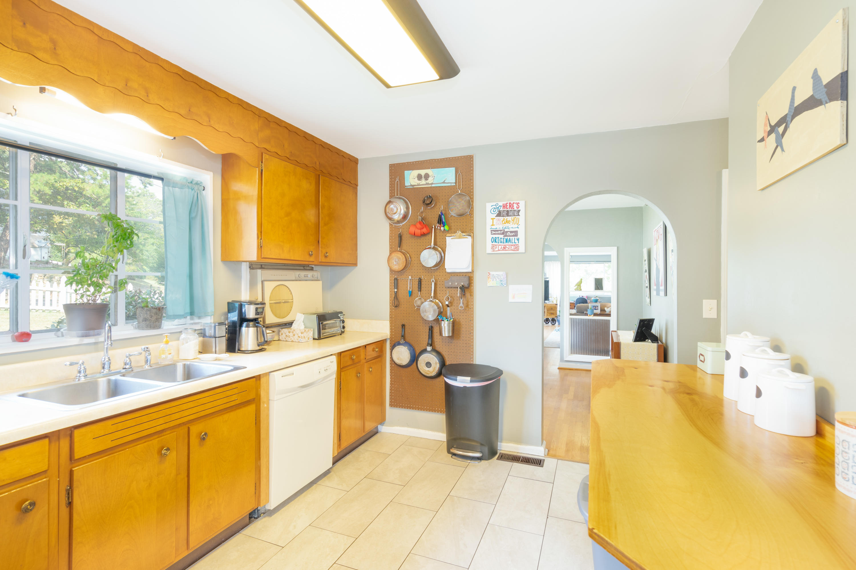 4008 Rogers Road Chattanooga, TN 37411 - Photo 15 of 35 Kitchen