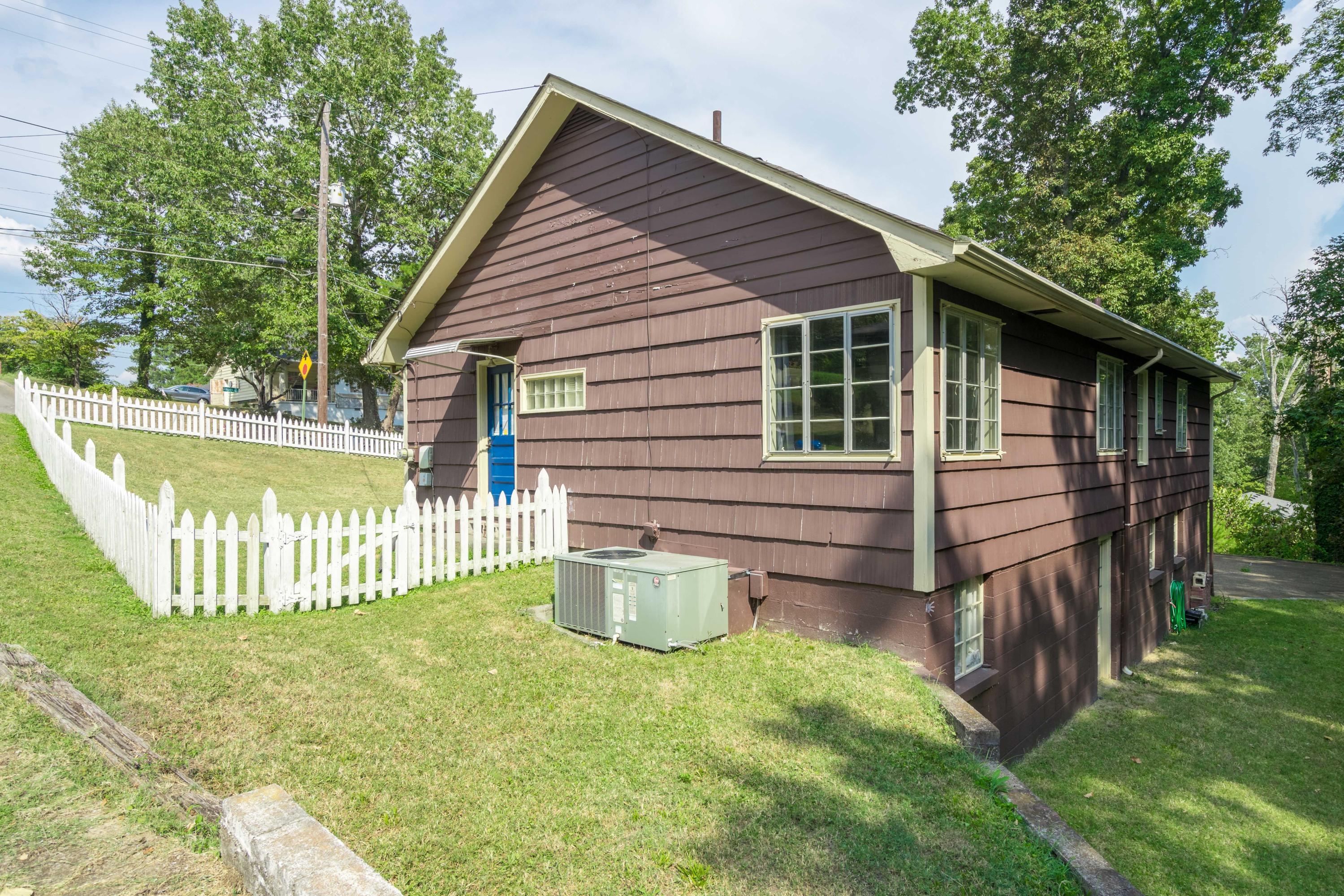 4008 Rogers Road Chattanooga, TN 37411 - Photo 26 of 35 Side View
